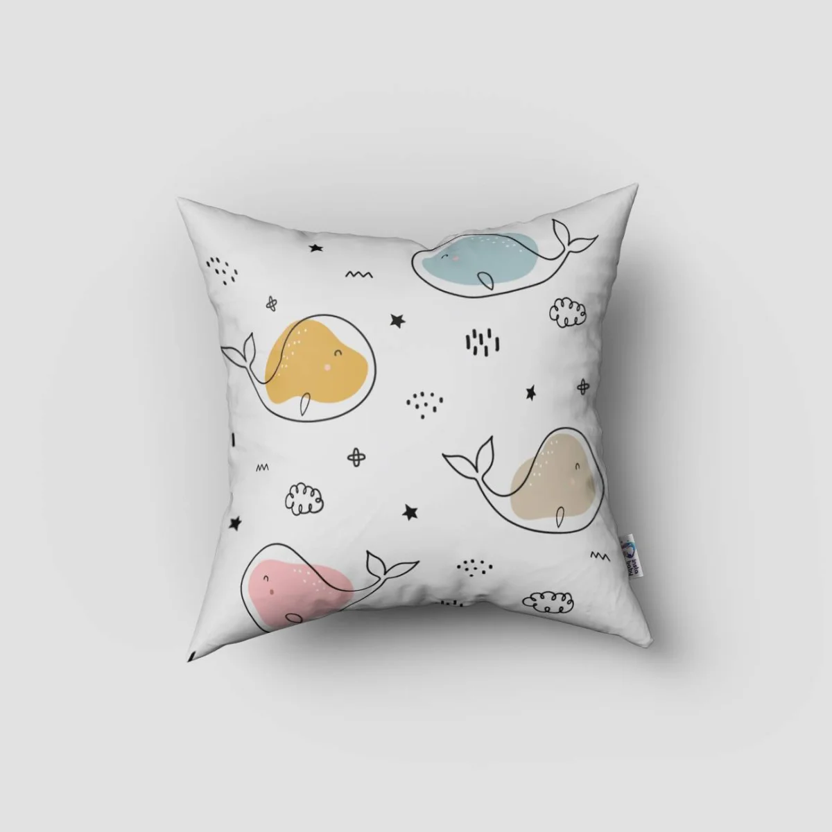 Balinalar Kırlent Kılıfı | Beyaz yıldız, bulut Desenli