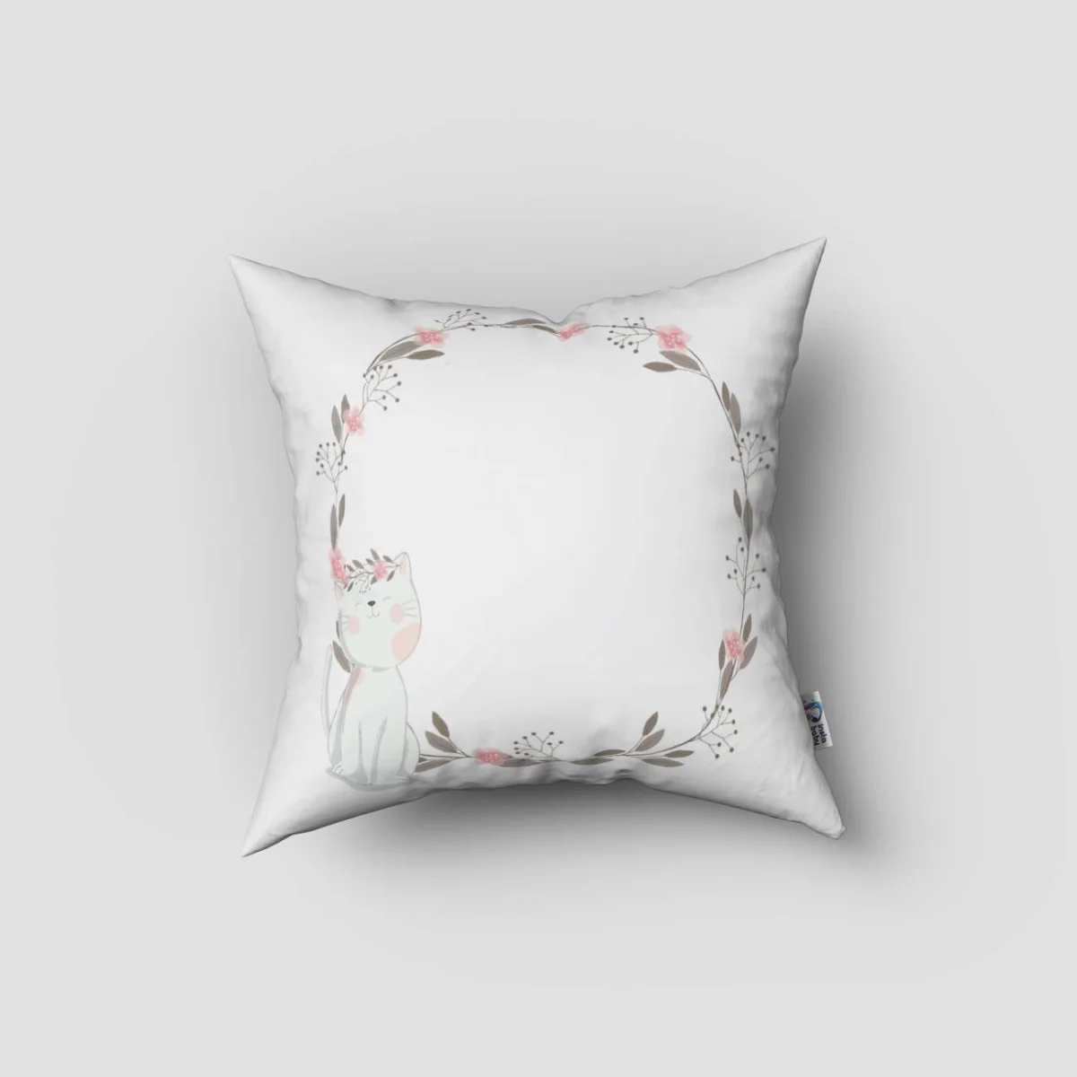 Kedi Kırlent Kılıfı | Beyaz Çiçekli çelenk, pembe çiçekler ve yapraklar Desenli