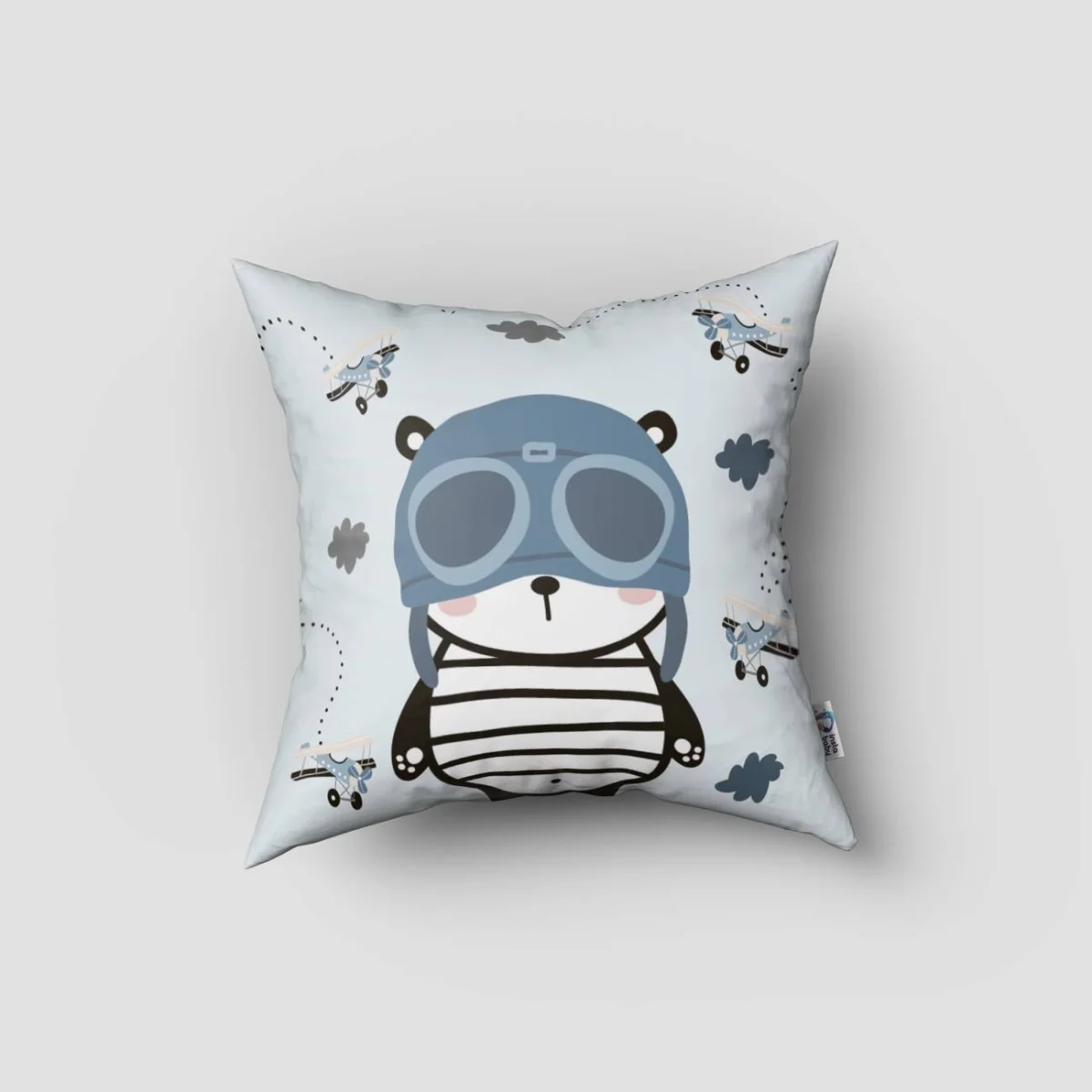 Pilot Ayı ve Uçaklar Kırlent Kılıfı | Açık Mavi Uçaklar, bulutlar Desenli