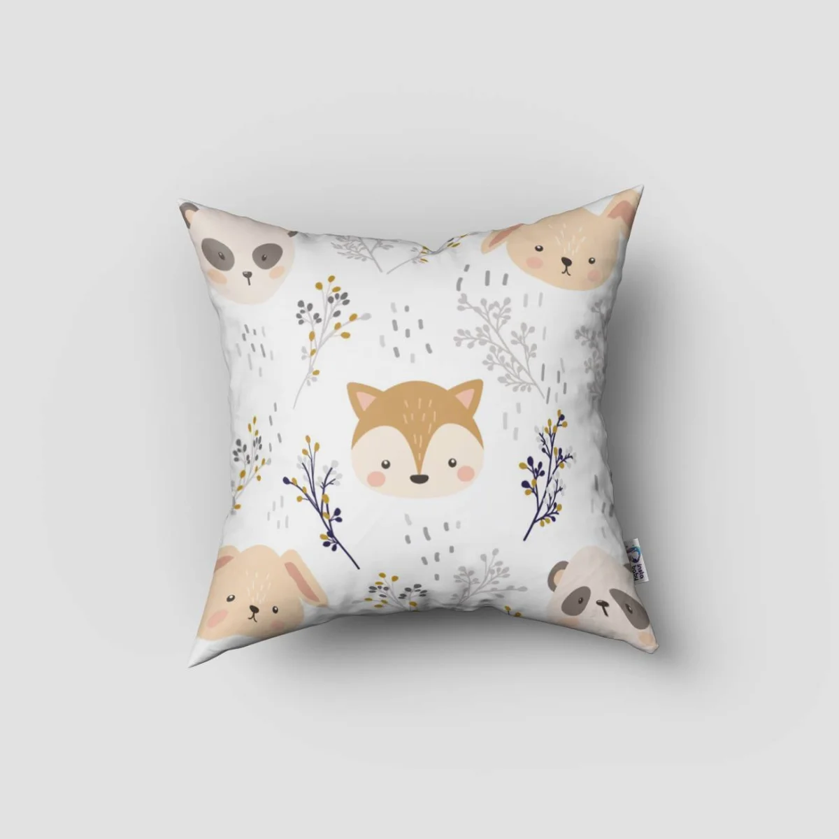 Orman Hayvanları Kırlent Kılıfı | Beyaz dallar, yapraklar Desenli