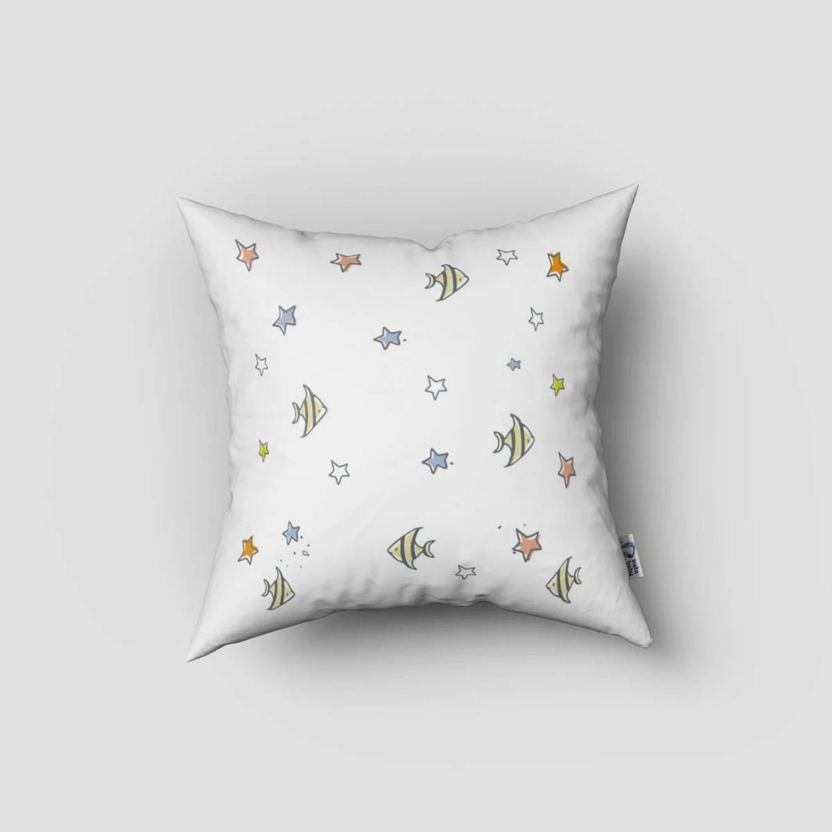 Denizci Ayı Kırlent Kılıfı | Beyaz yıldızlar, balıklar Desenli