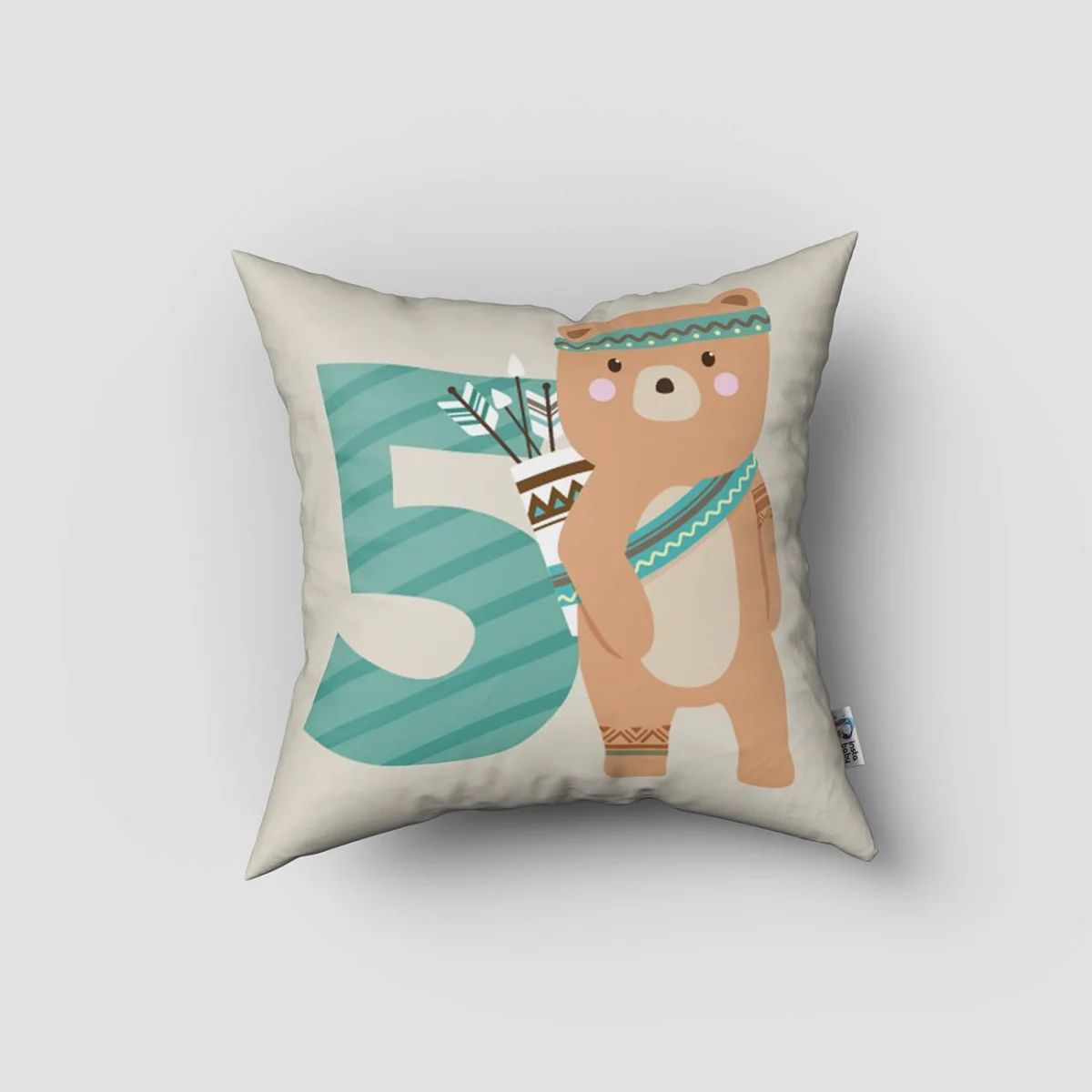 Kızılderili temalı orman hayvanları Kırlent Kılıfı | Beyaz Oklar, tüyler Desenli