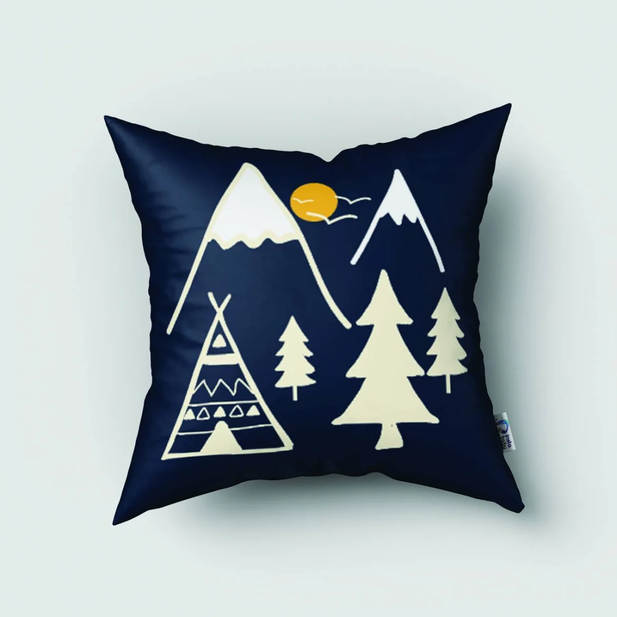 Doğa ve Macera Kırlent Kılıfı | Krem Dağlar, güneş Desenli