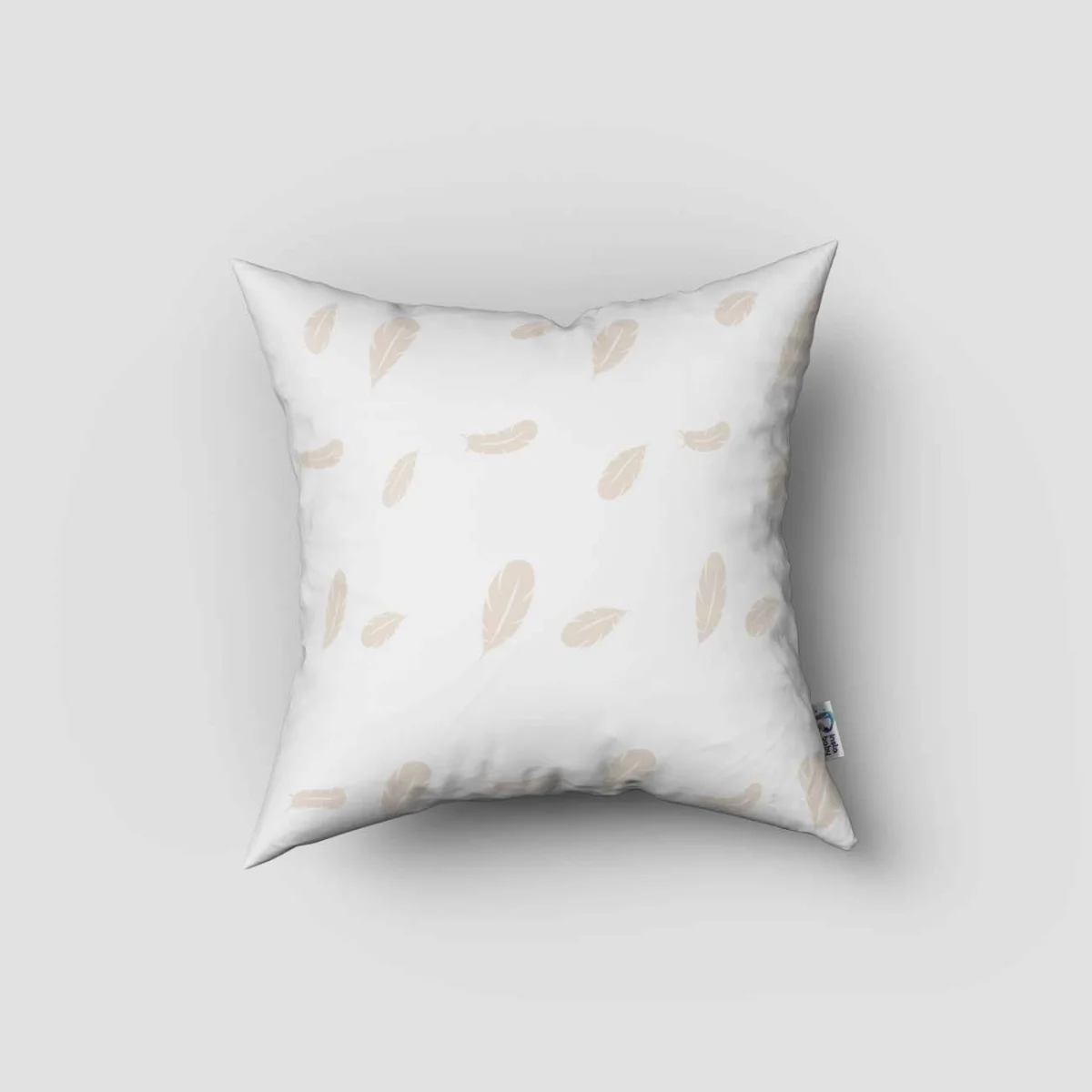 Yerli Baykuş Kırlent Kılıfı | Beyaz Tüy desenleri, Wild And Free yazısı Desenli