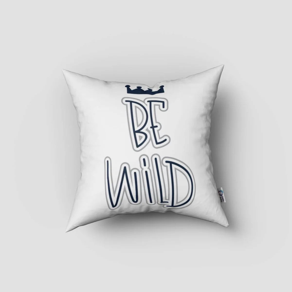 Deniz Hayvanları (Balina, Ahtapot) Kırlent Kılıfı | Beyaz Taç, minik noktalar Desenli