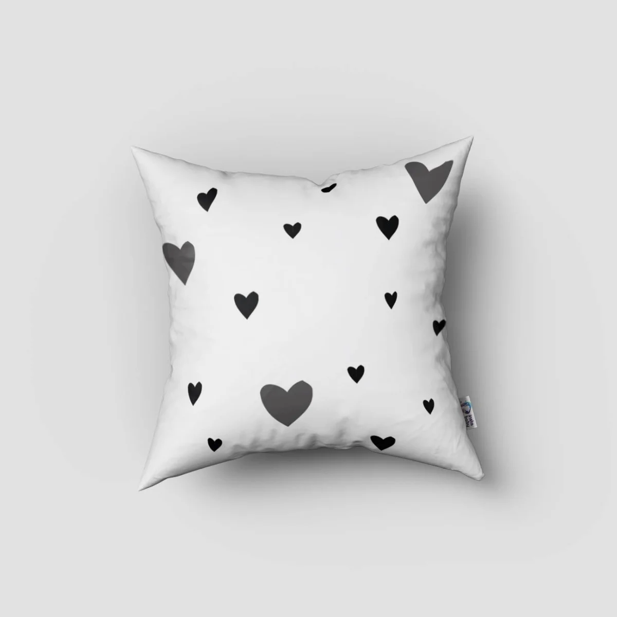 Tavşan Kırlent Kılıfı | Beyaz kalp desenleri Desenli