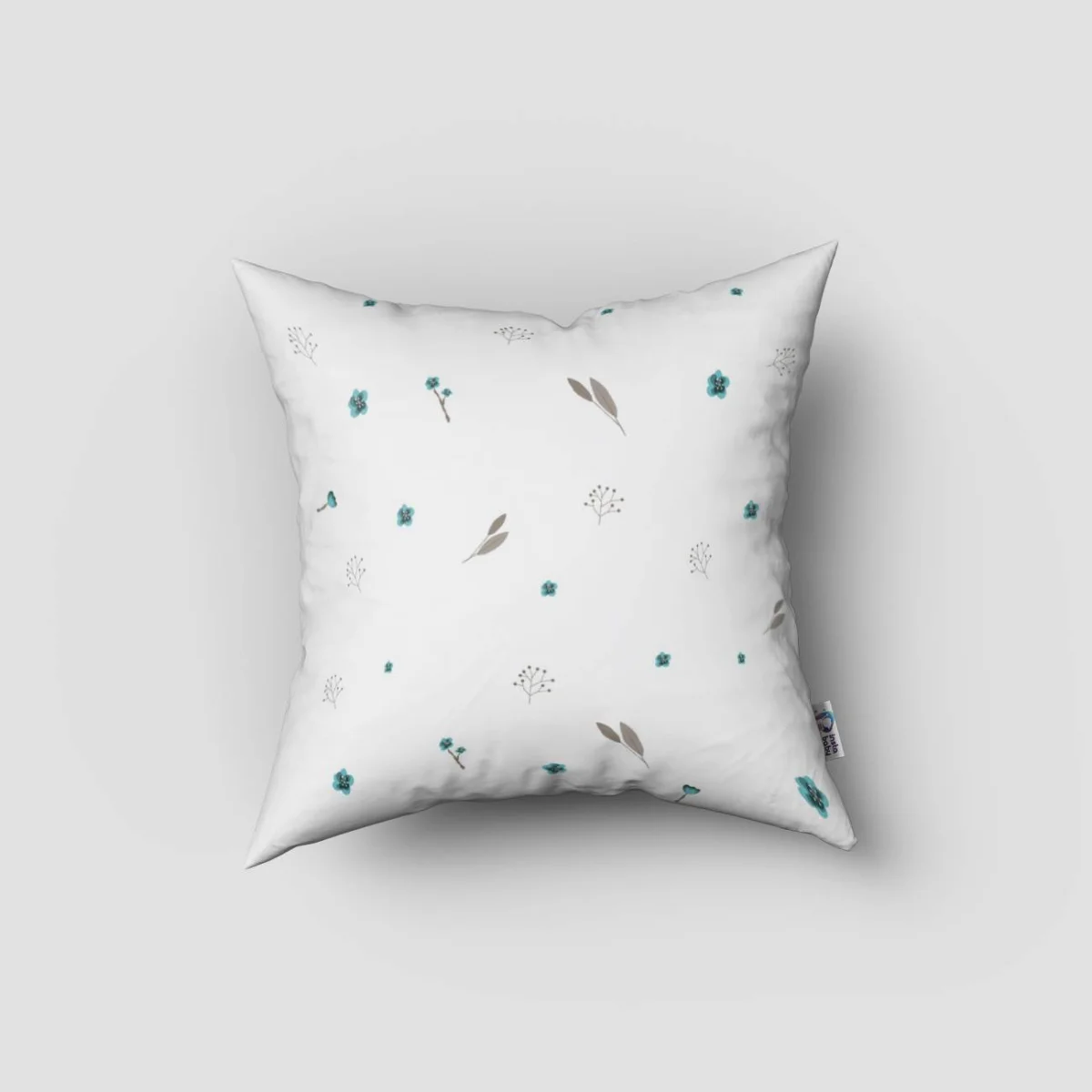 Köpek Kırlent Kılıfı | Beyaz Çiçekli çelenk, cupcake Desenli