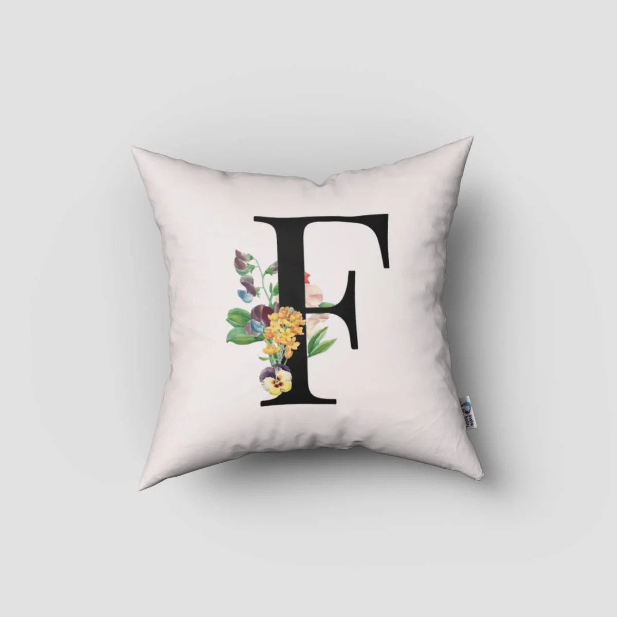 Çiçekli Harf Kırlent Kılıfı | Beyaz siyah F harfi, rengarenk çiçekler Desenli