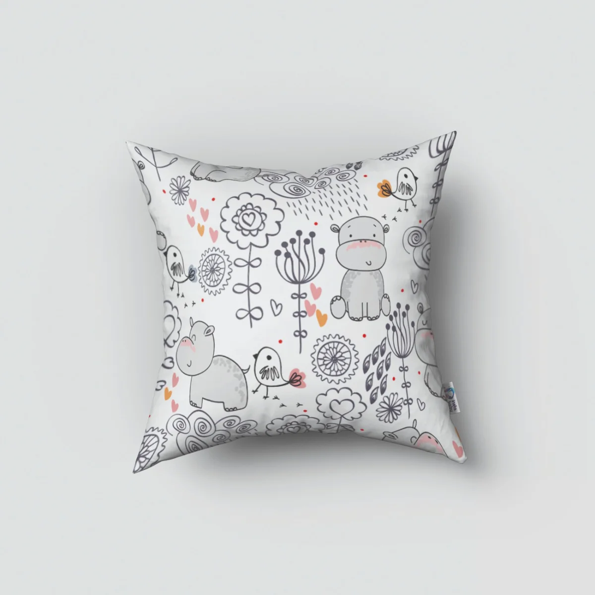 Su Aygırları Kırlent Kılıfı | Beyaz Çiçekler, kalpler Desenli