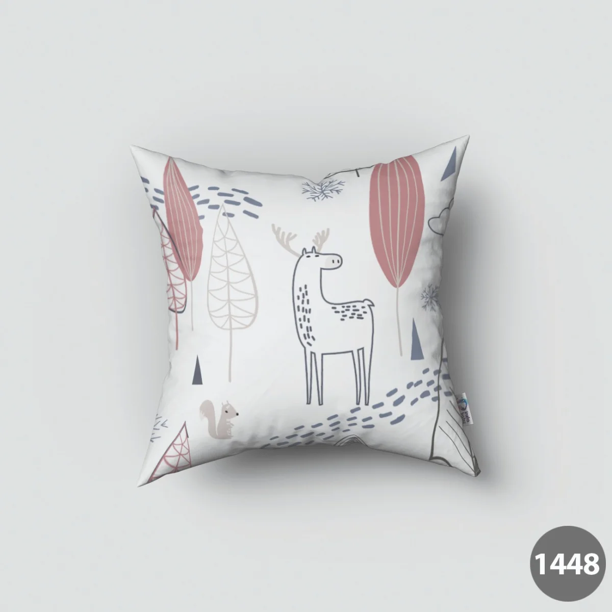 Orman Hayvanları Kırlent Kılıfı | Beyaz kar taneleri, ayak izleri Desenli