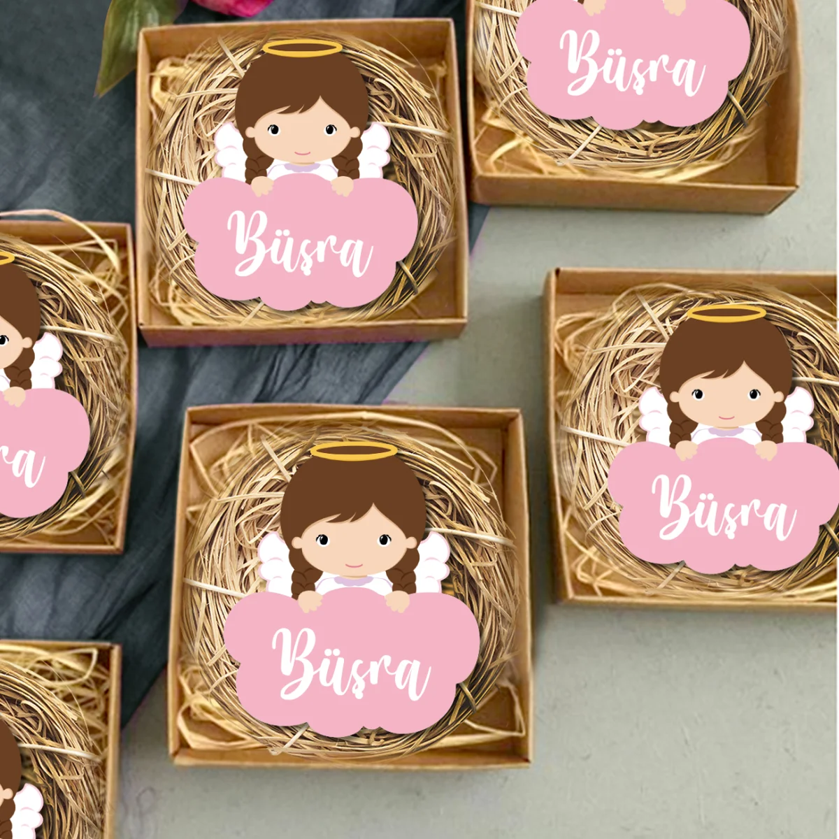 Melek Bebek Magneti | Pembe bulut, hale Desenli