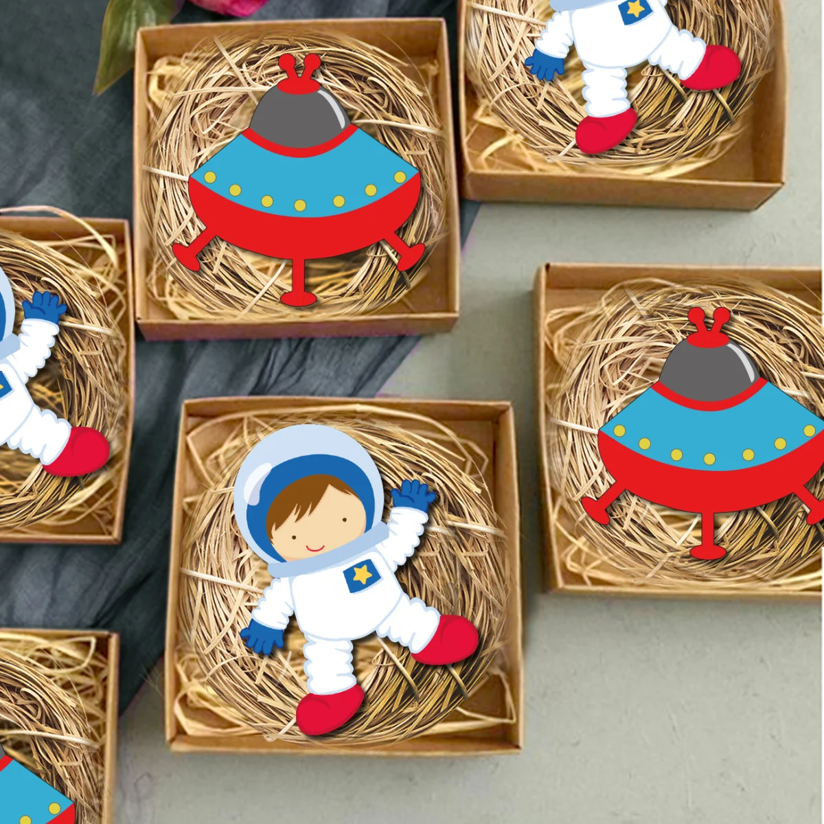 Uzay Bebek Magneti | Mavi yıldız, sarı noktalar Desenli