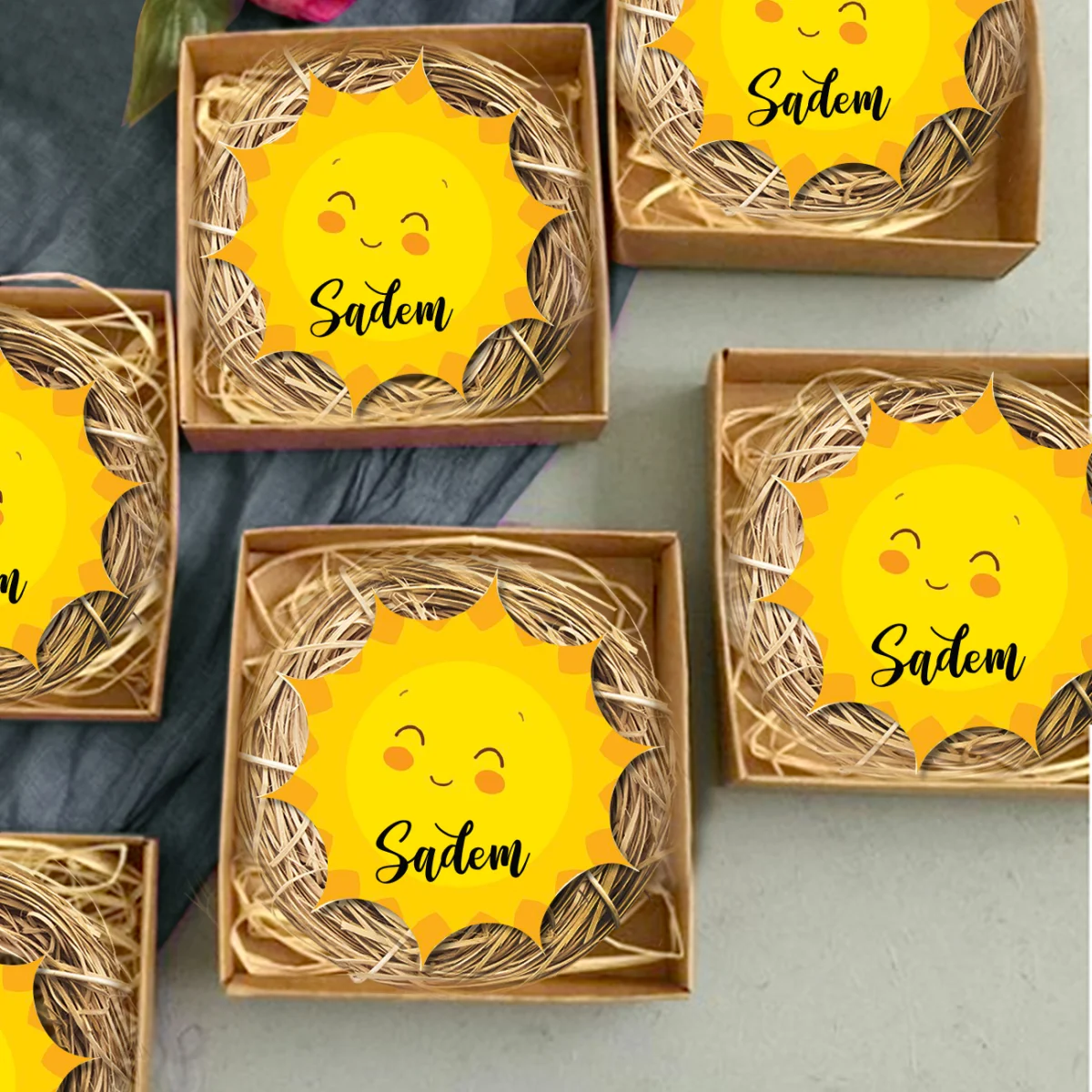 Güneş Bebek Magneti | Sarı Gülümseyen yüz, güneş ışınları Desenli