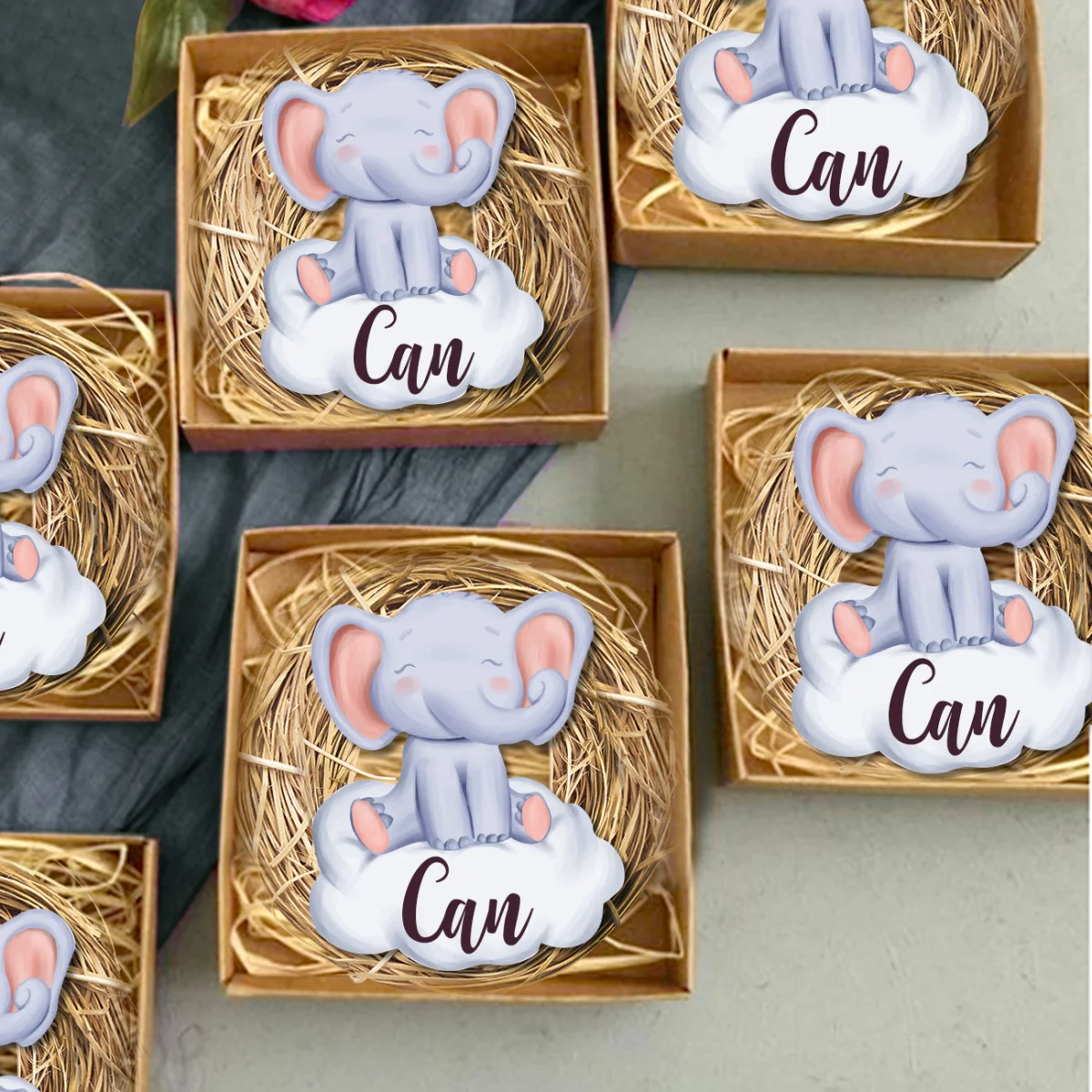 Fil Bebek Magneti | Gri bulut, kişiye özel isim Desenli