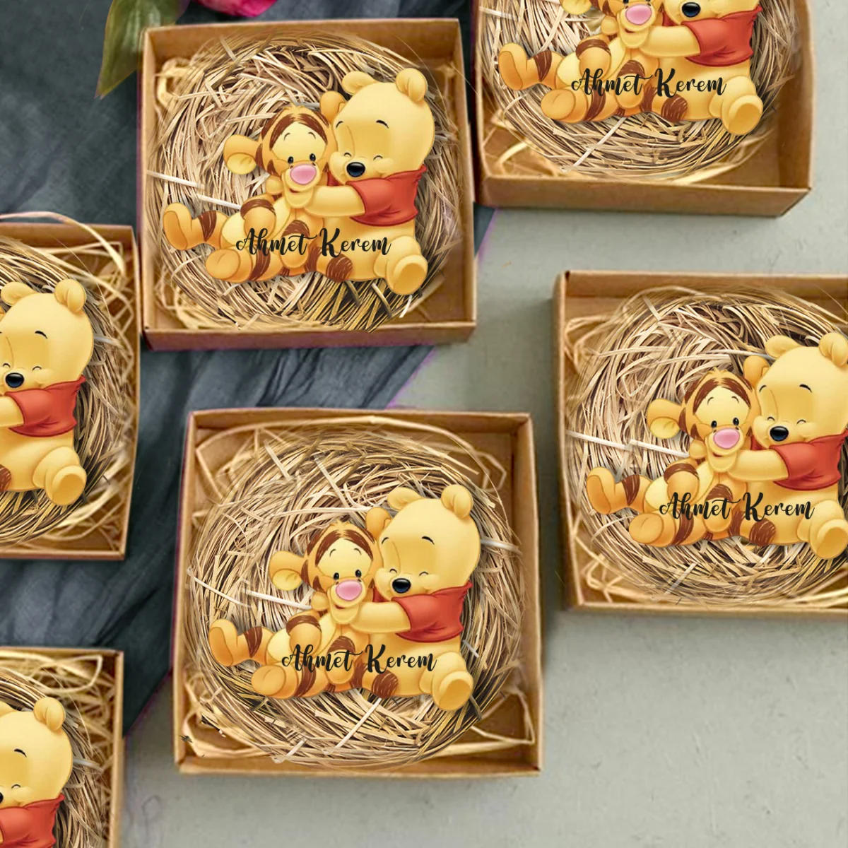 Winnie the Pooh Bebek Magneti | Sarı Baskılı