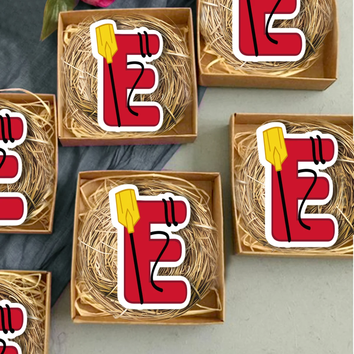 Denizci Bebek Magneti | Kırmızı Sarı kürek, siyah detaylar Desenli