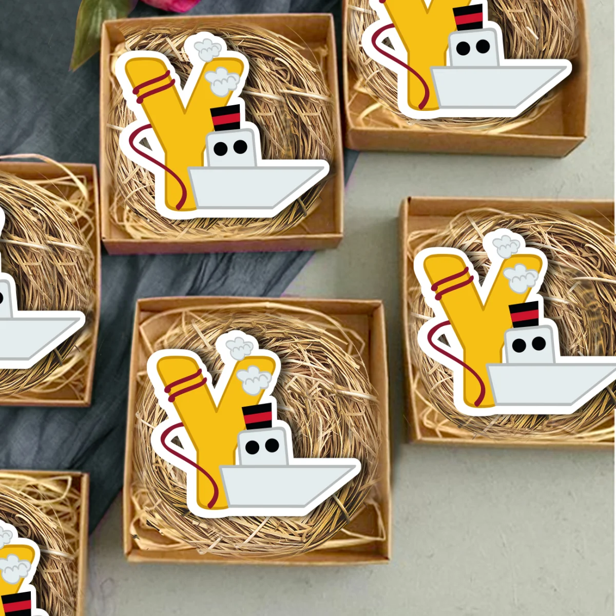 Tekne Bebek Magneti | Sarı, Beyaz Y harfi, halat Desenli