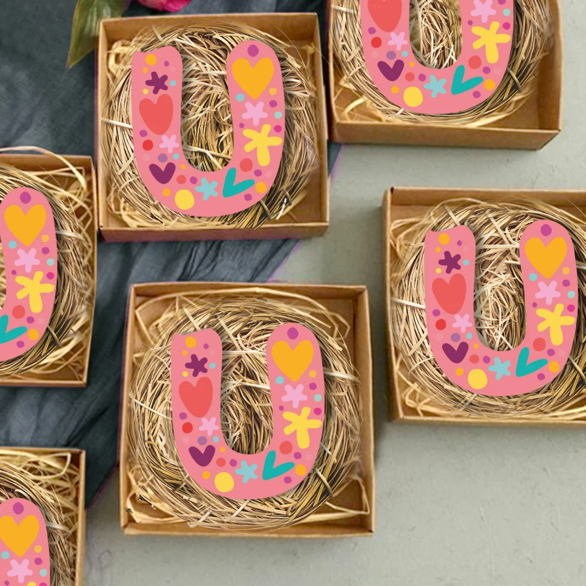 Çiçek ve kalp motifleri Bebek Magneti | Pembe Kalp, çiçek Desenli