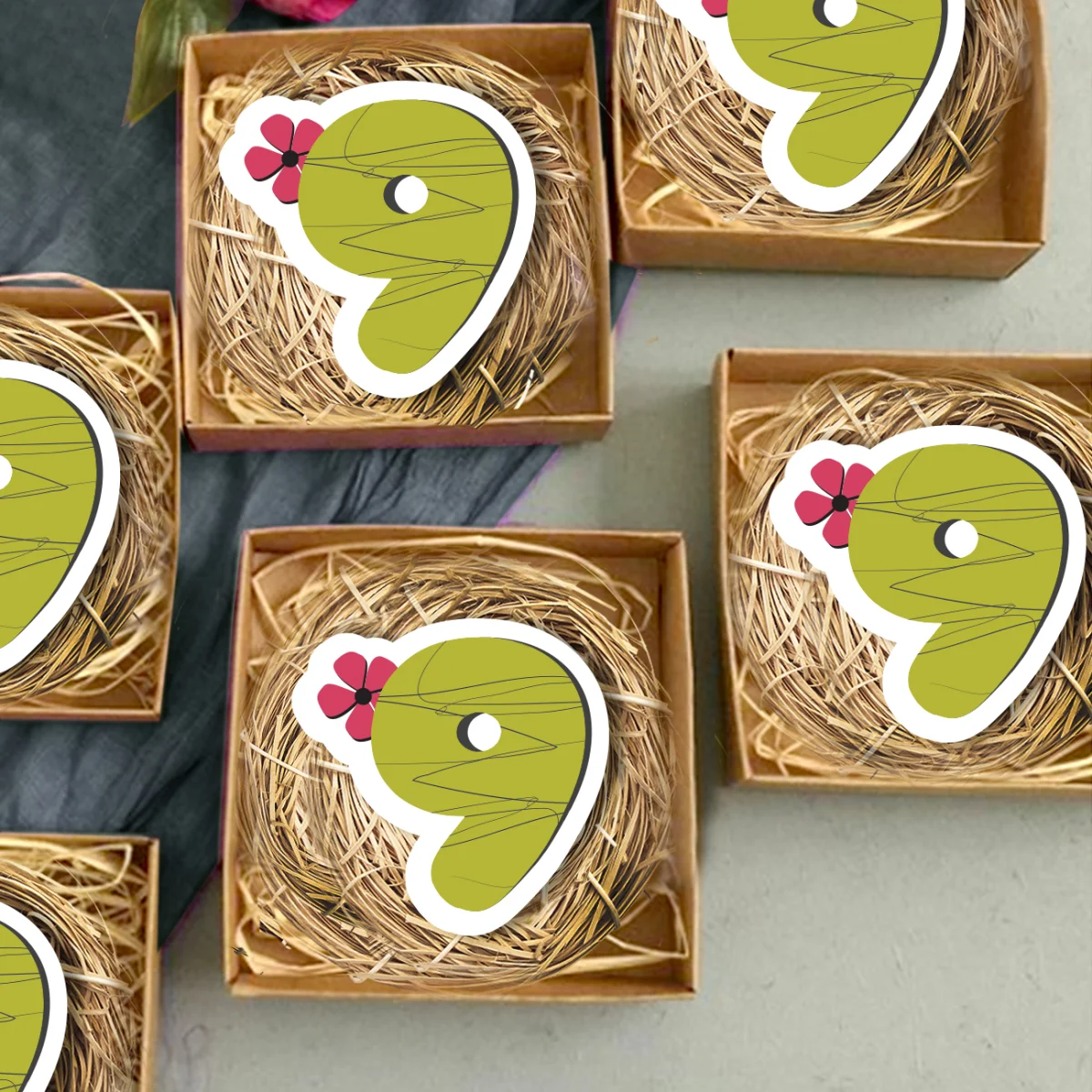 Sayı ve Çiçek Bebek Magneti | Yeşil karalama çizgileri, tek delik Desenli