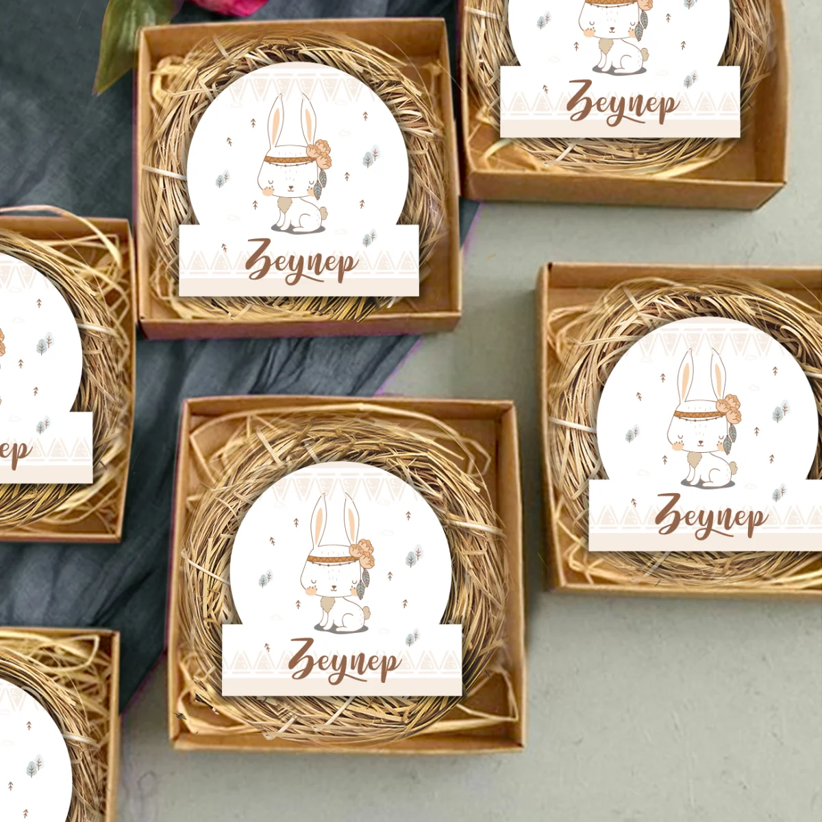 Boho Tavşan Bebek Magneti | Beyaz ağaçlar, oklar Desenli