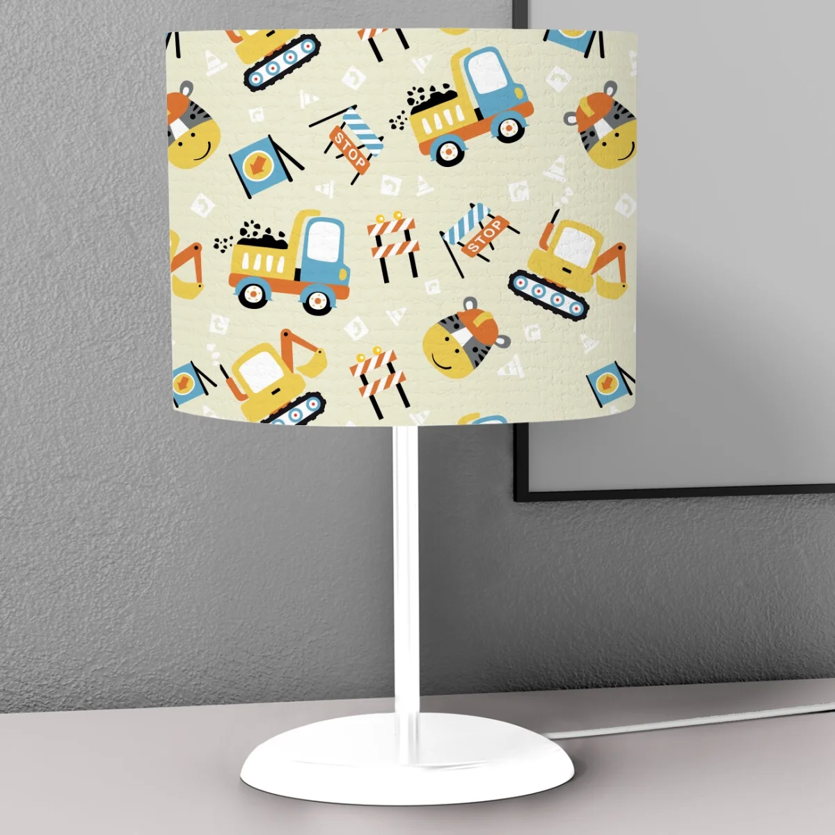 İş Makineleri ve Şantiye Hayvanları Abajur | Beyaz iş makineleri, sevimli hayvanlar Desenli