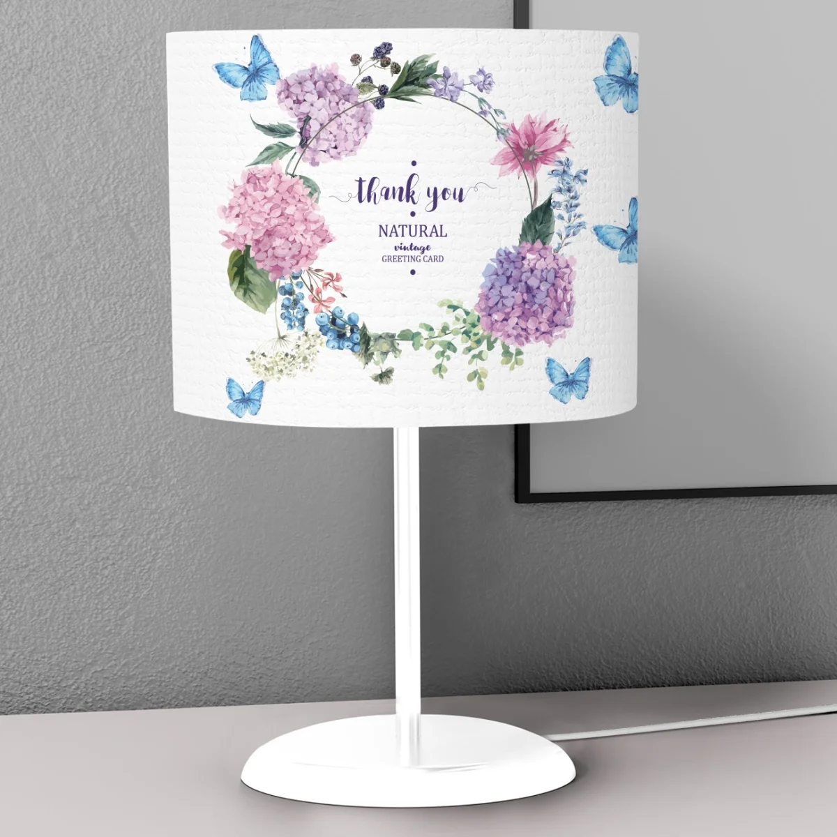 Çiçekler Abajur | Beyaz Çiçekler, kelebekler Desenli