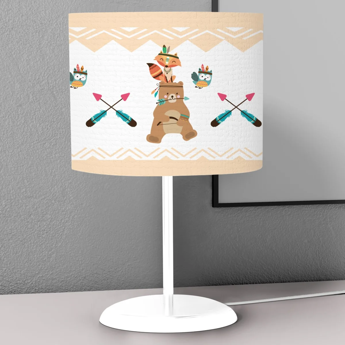 Kızılderili temalı orman hayvanları Abajur | Beyaz Oklar, tüyler Desenli