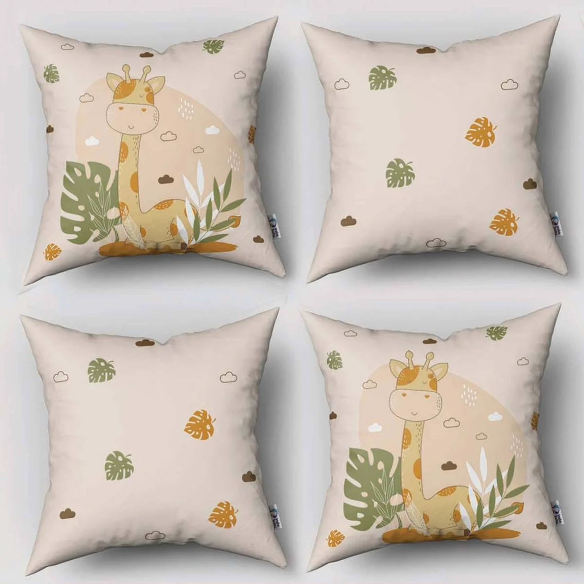 Orman Hayvanları 4lü Kırlent | Bej tropikal yapraklar, bulutlar ve sevimli noktalar Desenli