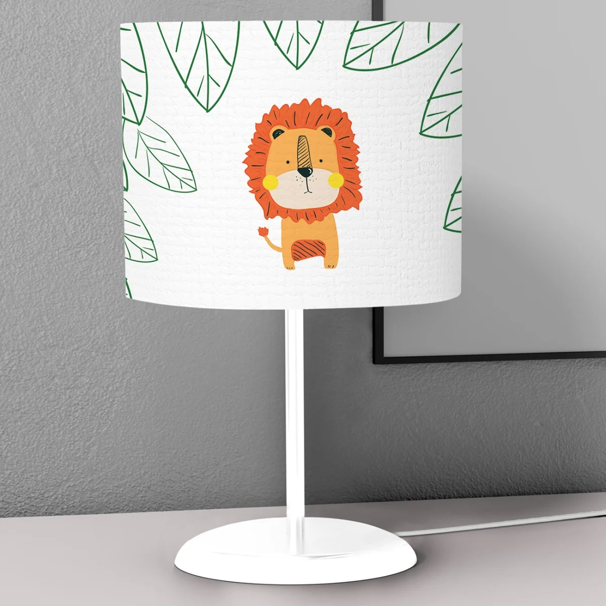Aslan Abajur | Beyaz Yeşil yapraklar, küçük kahverengi ve yeşil yapraklar Desenli