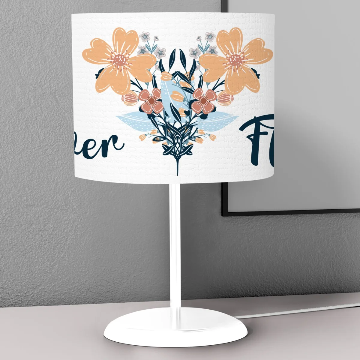 Çiçekler Abajur | Beyaz çiçek çelenkleri, yapraklar Desenli