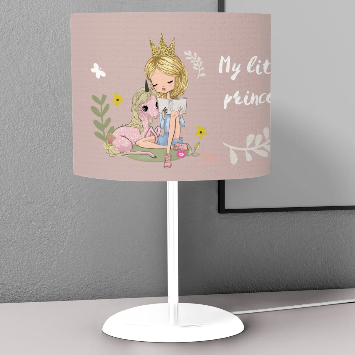 Prenses ve Unicorn Abajur | Pembe Kelebekler, çiçekler Desenli