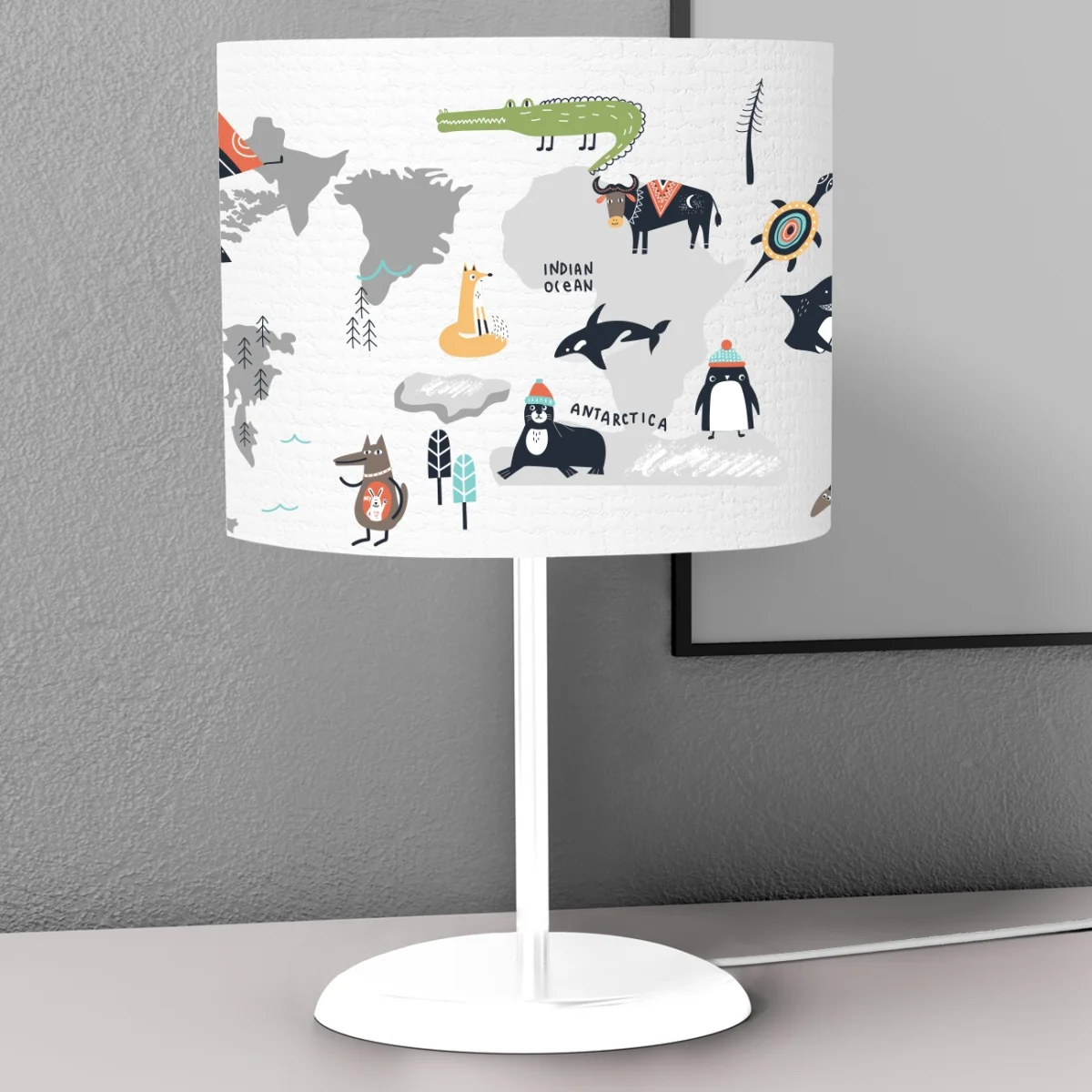 Dünya Haritası ve Hayvanlar Abajur | Beyaz kıtalar, okyanuslar Desenli