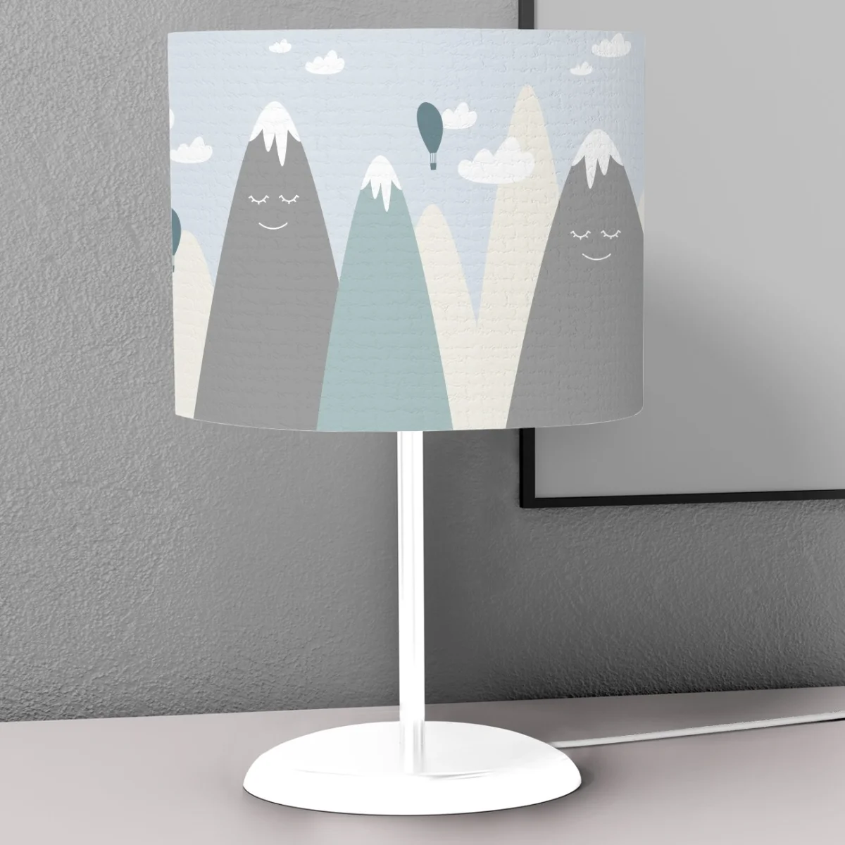 Dağlar, Balonlar Abajur | Mavi Bulutlar, Gülen Yüzler Desenli