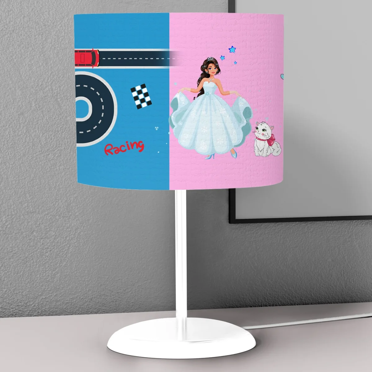 Prensesler, Arabalar, Yol Haritası Abajur | Pembe, Mavi yıldızlar, trafik ışıkları Desenli