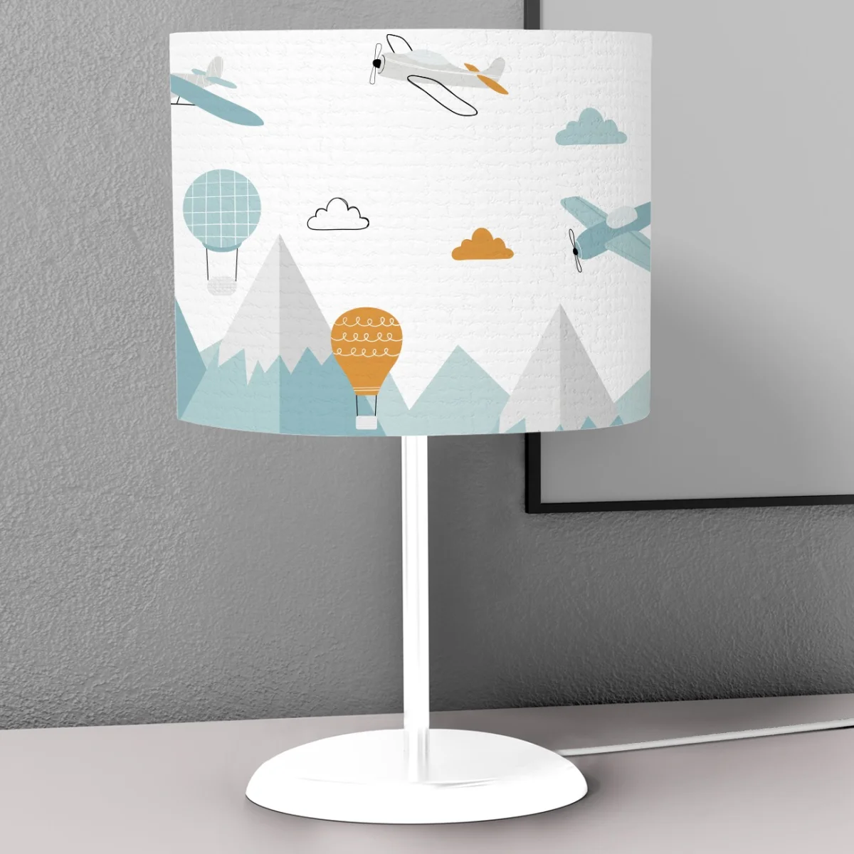 Uçaklar ve Balonlar Abajur | Beyaz uçak, sıcak hava balonları Desenli