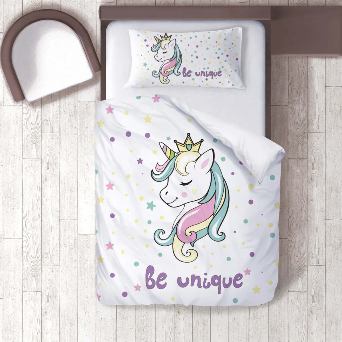 Unicorn Nevresim Takımı | Beyaz yıldızlar, renkli puantiyeler Desenli