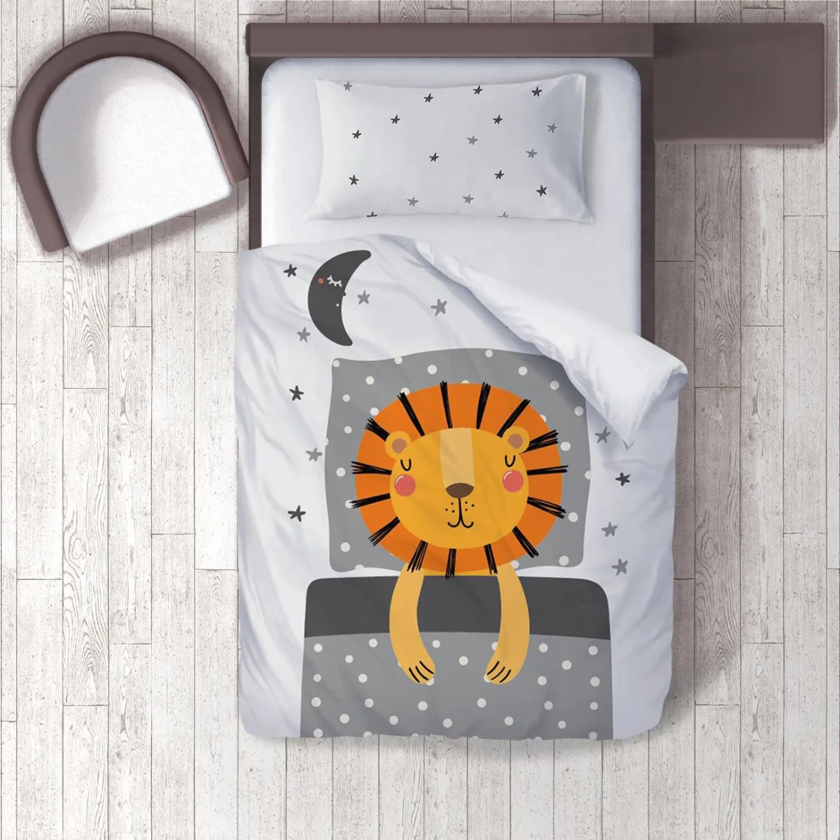Aslan, Orman Hayvanları Nevresim Takımı | Gri, Beyaz yıldız, ay Desenli
