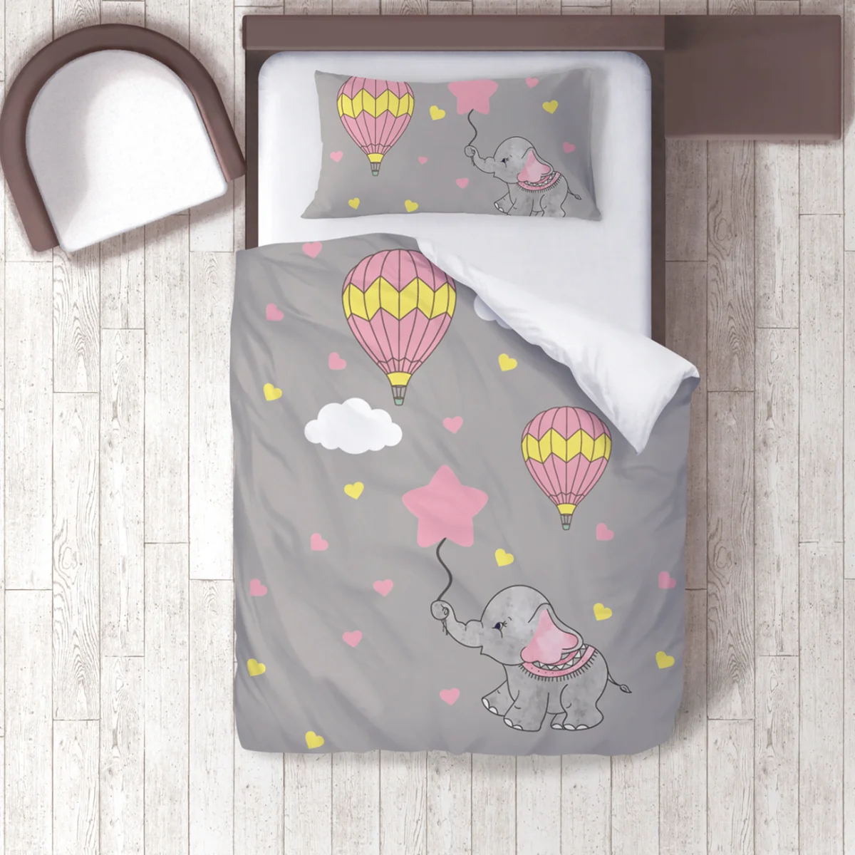 Fil ve Sıcak Hava Balonları Nevresim Takımı | Gri Kalpler, bulutlar Desenli