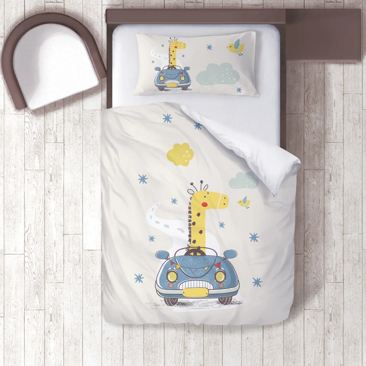 Zürafa ve araba Nevresim Takımı | Krem yıldızlar, bulutlar Desenli