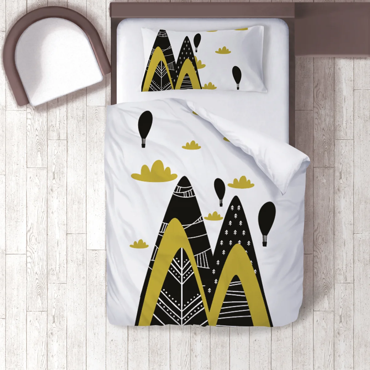 Dağ Manzarası ve Balonlar Nevresim Takımı | Beyaz Balonlar, bulutlar Desenli