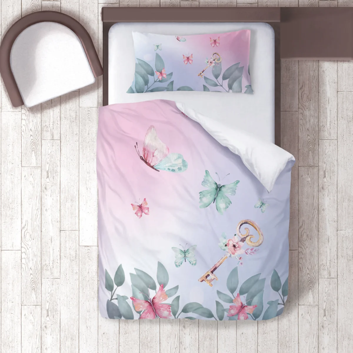 Kelebekler Nevresim Takımı | Pembe Yapraklar, çiçekler Desenli