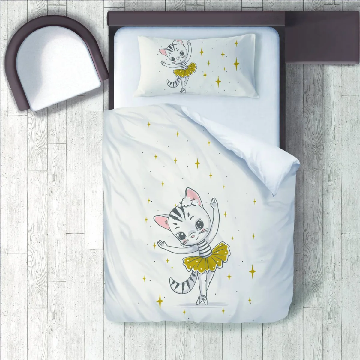 Balet Kedi Nevresim Takımı | Beyaz yıldızlar, puantiye Desenli