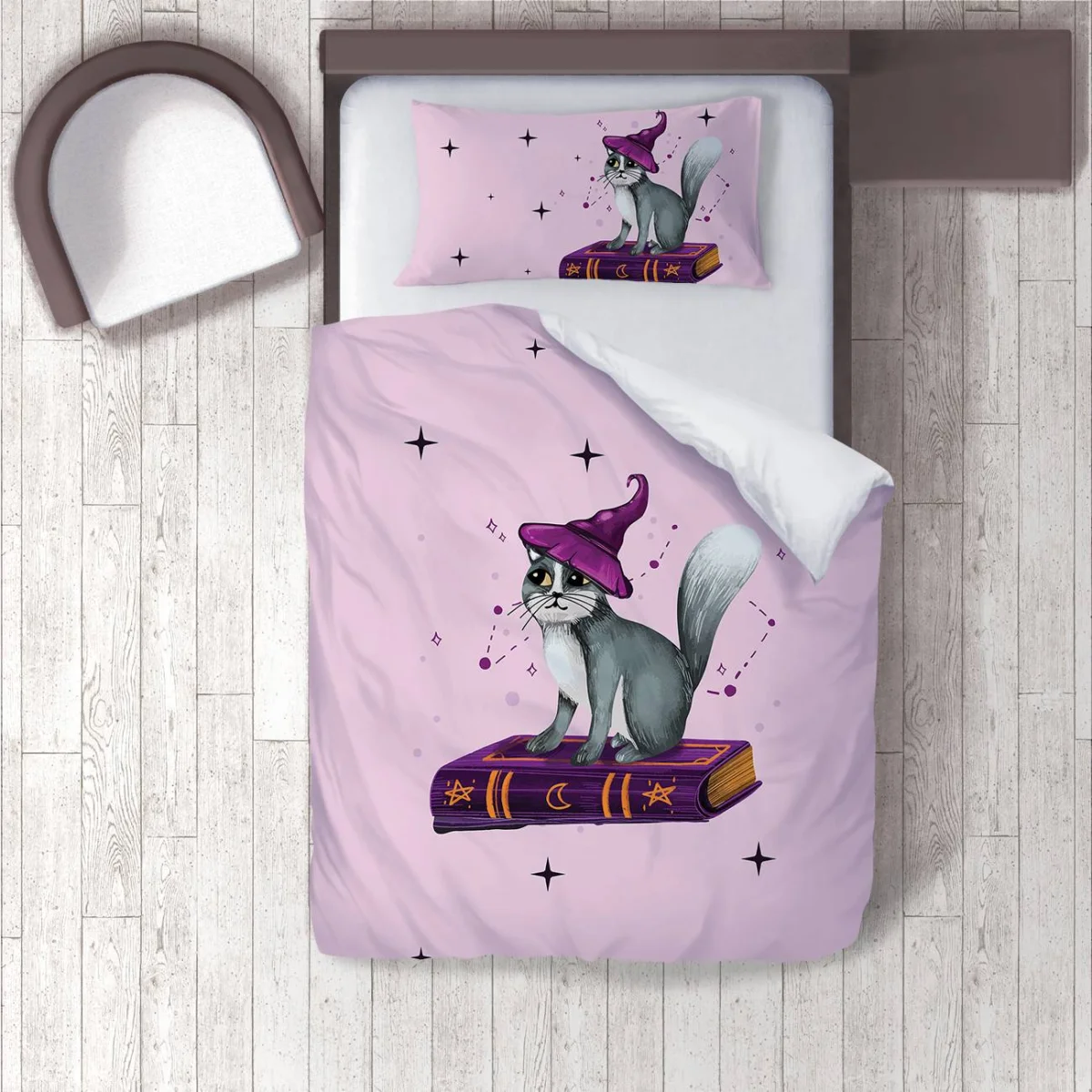 Sihirli Kedi Nevresim Takımı | Açık Mor Yıldızlar, ay Desenli