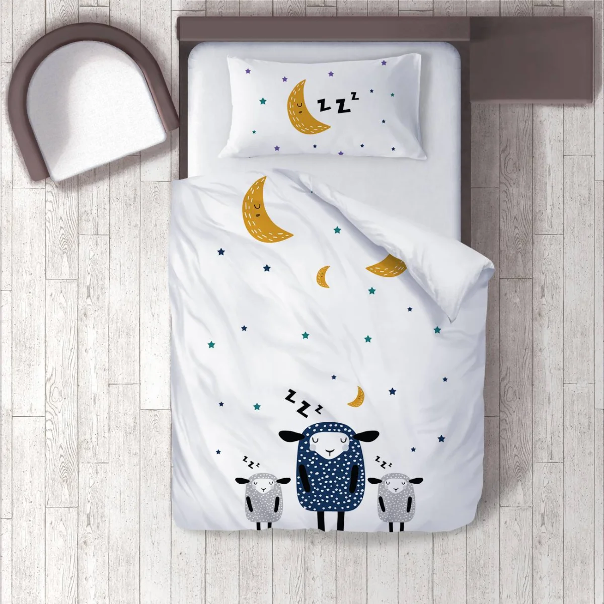 Koyunlar ve Uyku Teması Nevresim Takımı | Beyaz Uyuyan koyunlar, ay ve yıldızlar Desenli