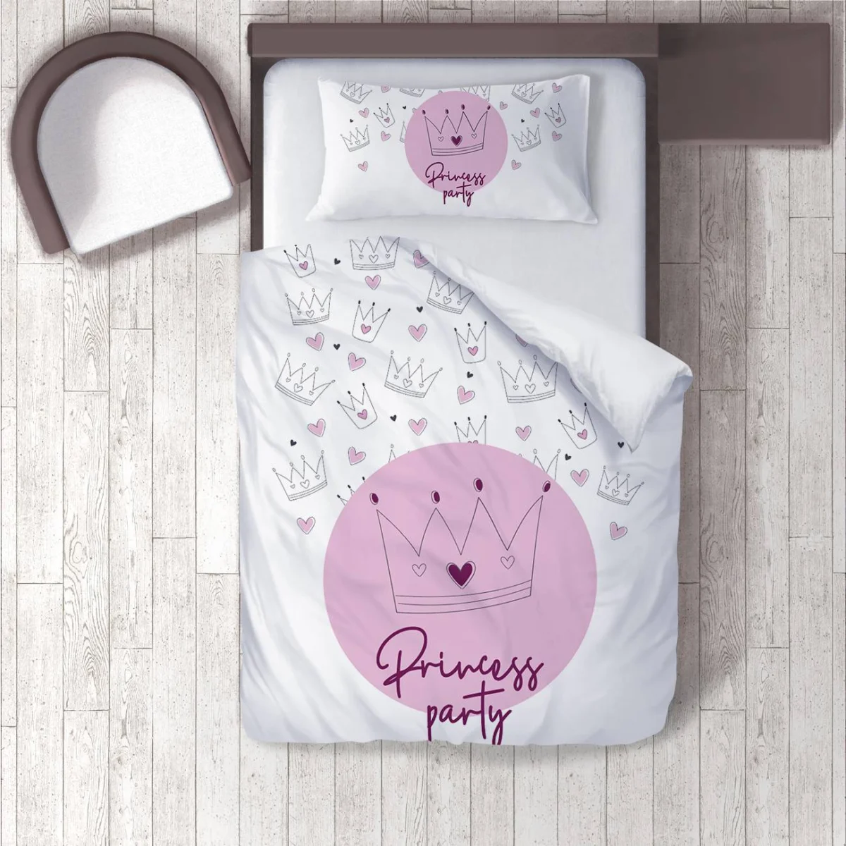 Prenses Nevresim Takımı | Beyaz taçlar, kalpler Desenli