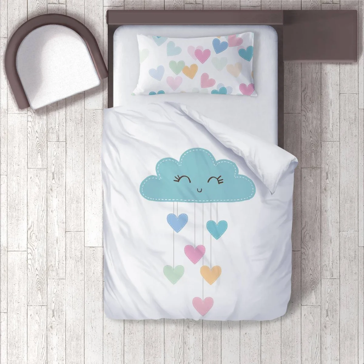 Bulut ve kalpler Nevresim Takımı | Beyaz Gülümseyen bulut, pastel renkli kalpler Desenli