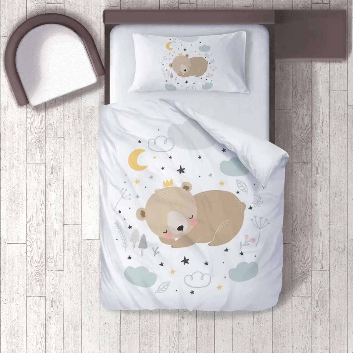 Uyuyan Ayı Nevresim Takımı | Beyaz Ay, yıldızlar Desenli