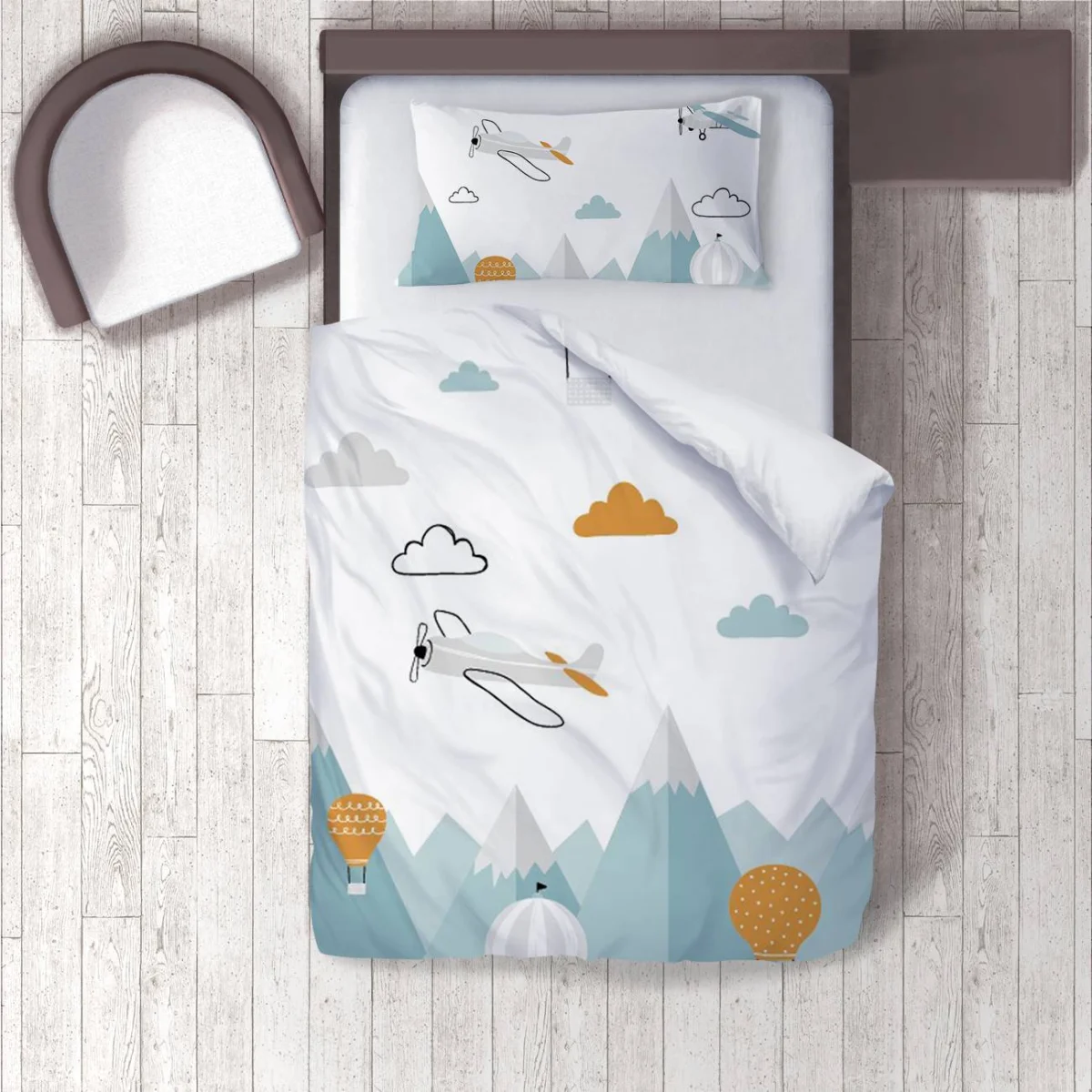 Uçaklar ve Balonlar Nevresim Takımı | Beyaz uçak, sıcak hava balonları Desenli