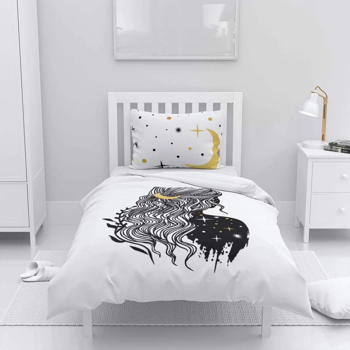 Yıldız ve Ay Temalı Kız Figürü Nevresim Takımı | Beyaz yıldızlar, ay Desenli