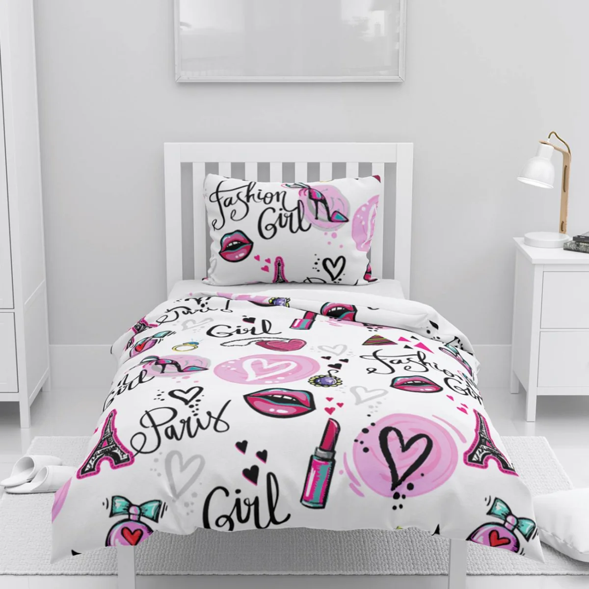 Paris, moda, fashion girl Nevresim Takımı | Beyaz kalpler, ruj Desenli